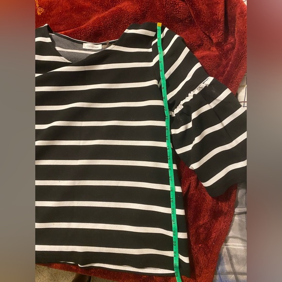 Calvin Klein Flutter Sleeved Shirt - Picture 5 of 6